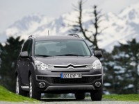 Citroen C-Crosser photo