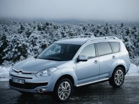 Citroen C-Crosser photo