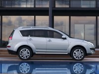 Citroen C-Crosser photo