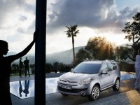 Citroen C-Crosser photo