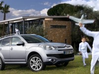 Citroen C-Crosser photo