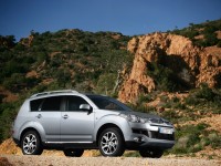 Citroen C-Crosser photo