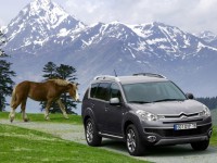 Citroen C-Crosser photo